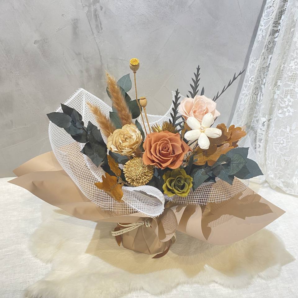 焦糖暖光 可站花束 不凋花束+花木植物所