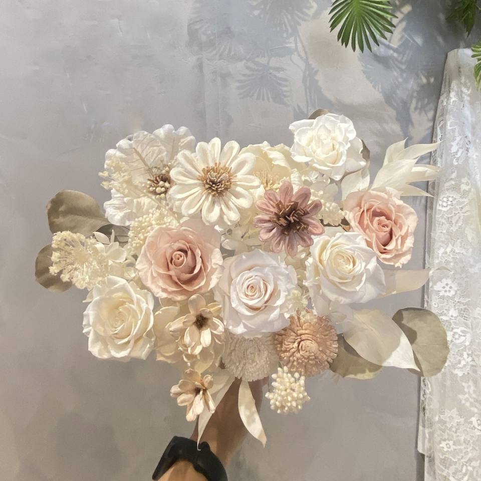 白與香檳 永生花捧花-實拍圖片