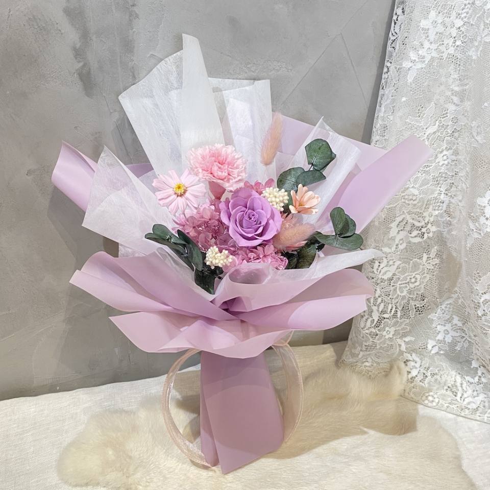 永恆的溫柔·康乃馨花束-粉紫-實拍圖片