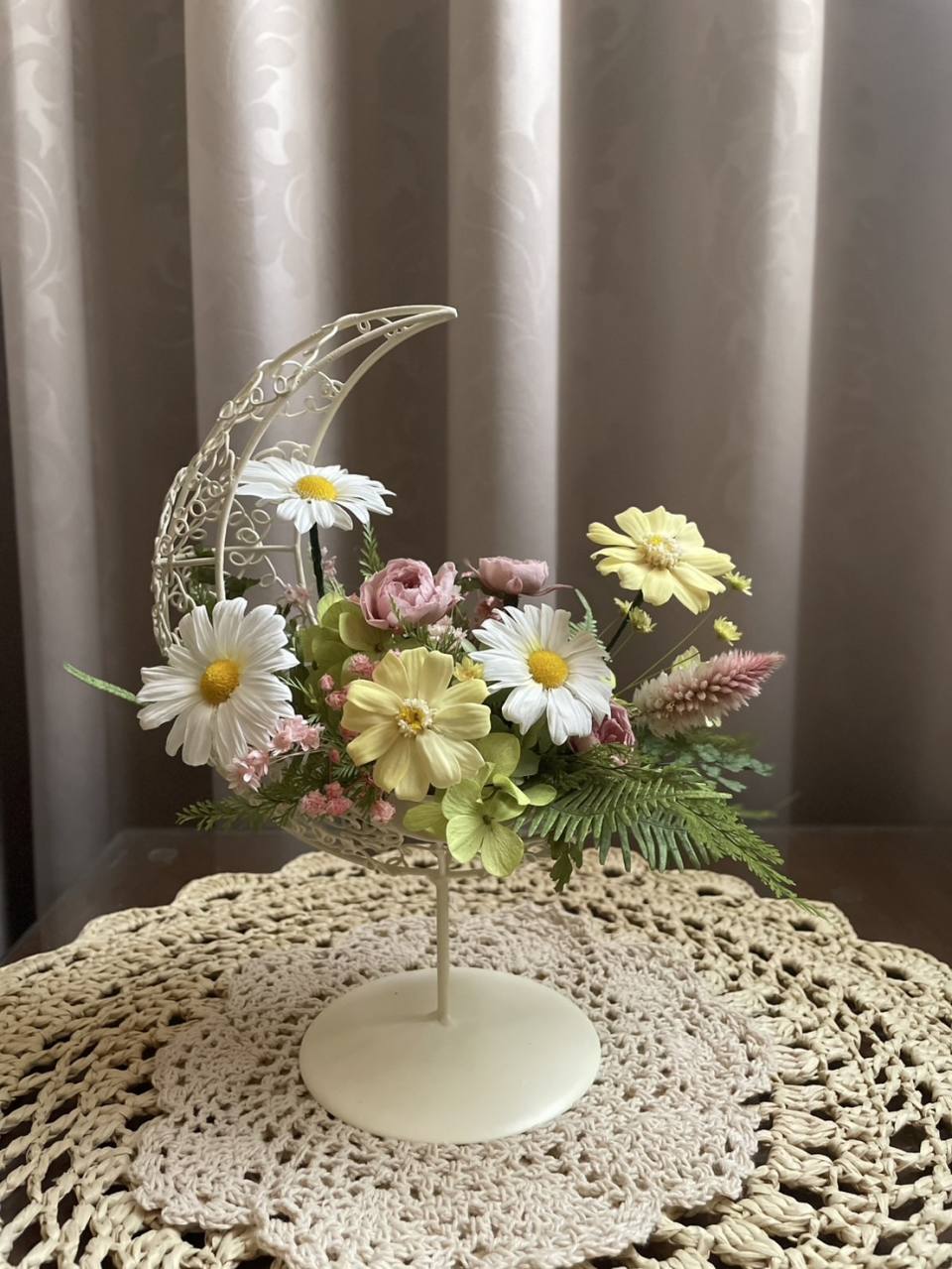 【永生花禮】月型永生瑪格莉特桌花/開幕花禮/升遷桌花/祝賀花禮#A-834 圖片